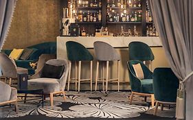 Niepce Paris Hôtel, Curio Collection by Hilton